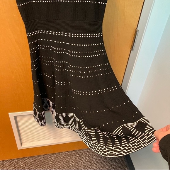 KATE SPADE Sz M Flare Ribbed Knit Sleeveless A-Line Slight Flare Dress - Picture 5 of 9